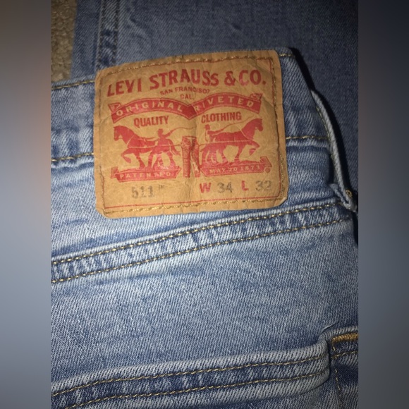 511 Levi Straus & CO, size 34x32 - Picture 5 of 5